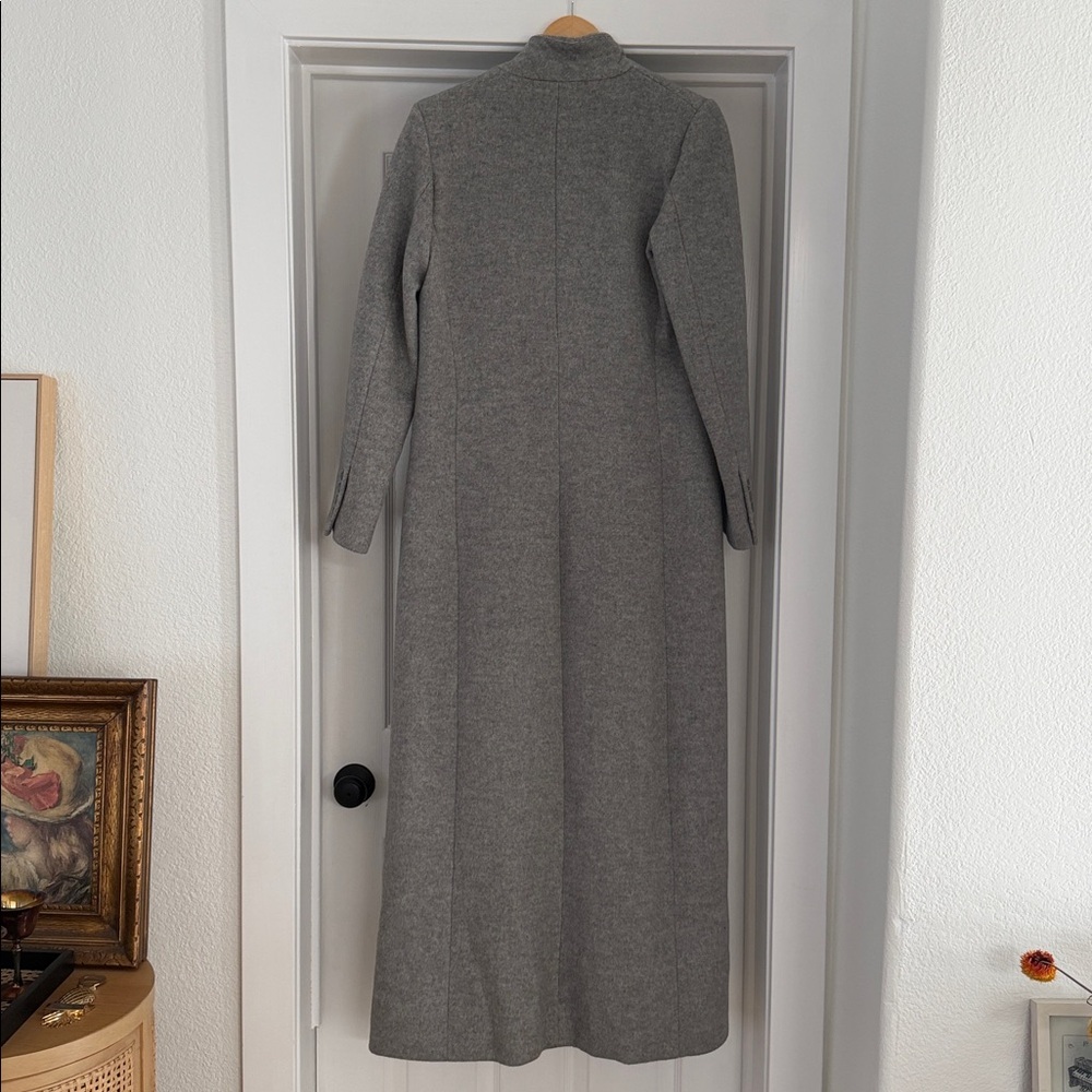 Reformation Bonwick Coat - Picture 2 of 10